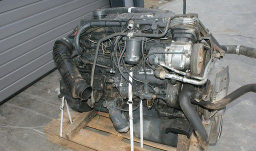 Mercedes-Benz 814 - Двигатель: фото 1 Mercedes-Benz 814 - Двигатель: фото 1