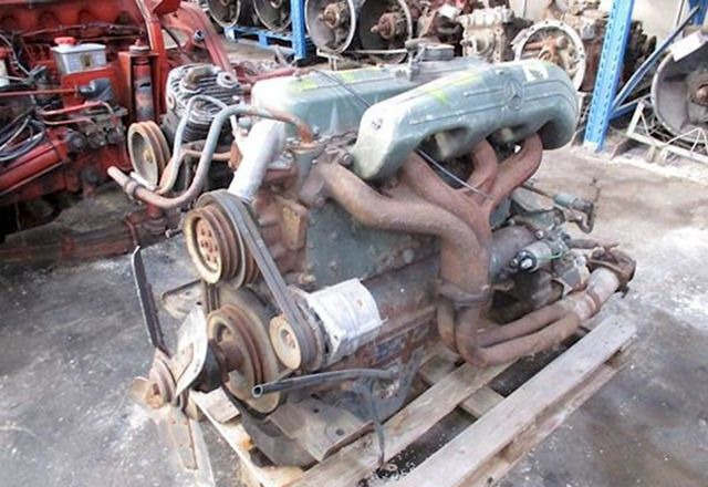 Mercedes-Benz 814 - Двигатель: фото 2 Mercedes-Benz 814 - Двигатель: фото 2