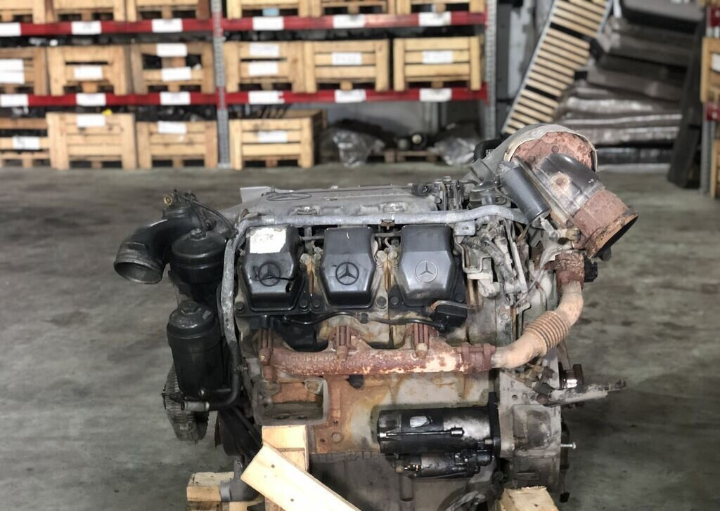 Mercedes-Benz Actros 3336 - Двигатель: фото 2 Mercedes-Benz Actros 3336 - Двигатель: фото 2