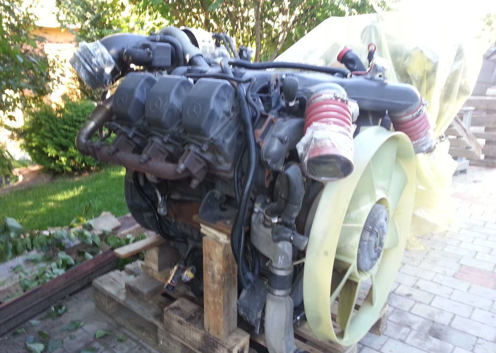 Mercedes-Benz Actros 3346 - Двигатель: фото 4 Mercedes-Benz Actros 3346 - Двигатель: фото 4