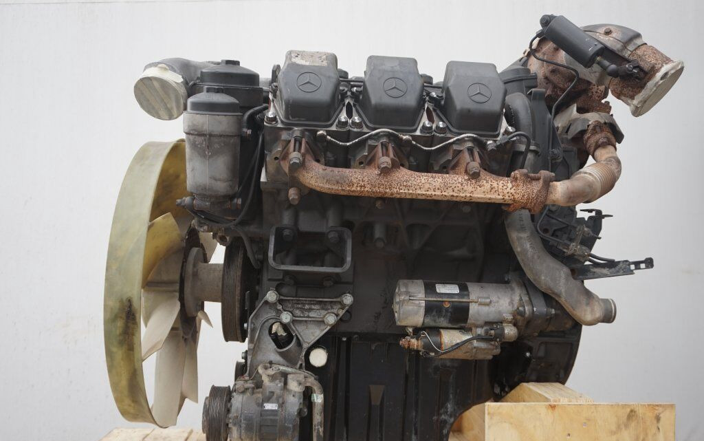 Mercedes-Benz Actros - Двигатель: фото 1 Mercedes-Benz Actros - Двигатель: фото 1