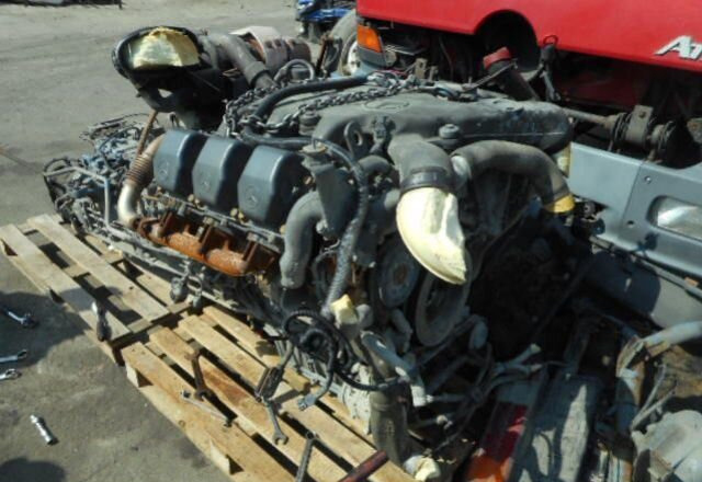 Mercedes-Benz Actros - Двигатель: фото 2 Mercedes-Benz Actros - Двигатель: фото 2