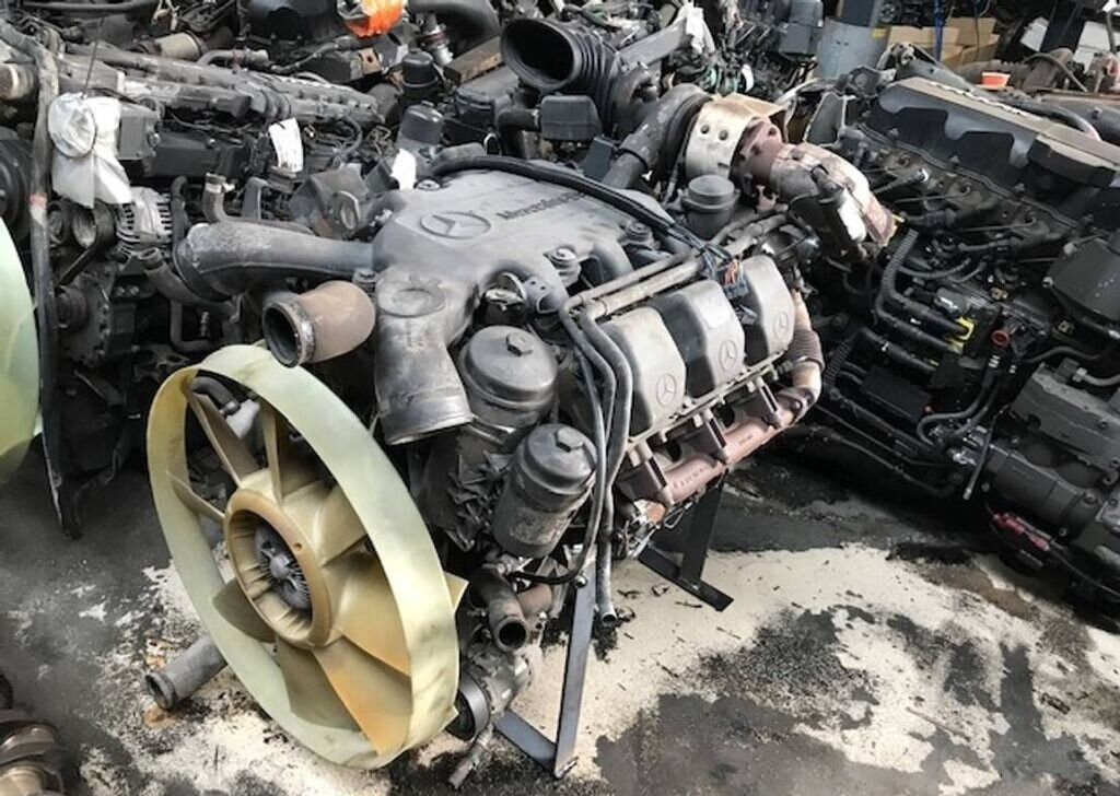 Mercedes-Benz Actros - Двигатель: фото 2 Mercedes-Benz Actros - Двигатель: фото 2