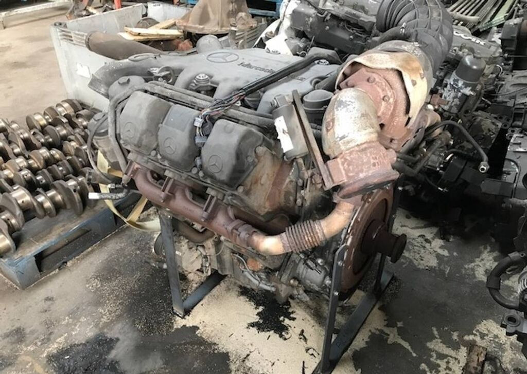 Mercedes-Benz Actros - Двигатель: фото 1 Mercedes-Benz Actros - Двигатель: фото 1