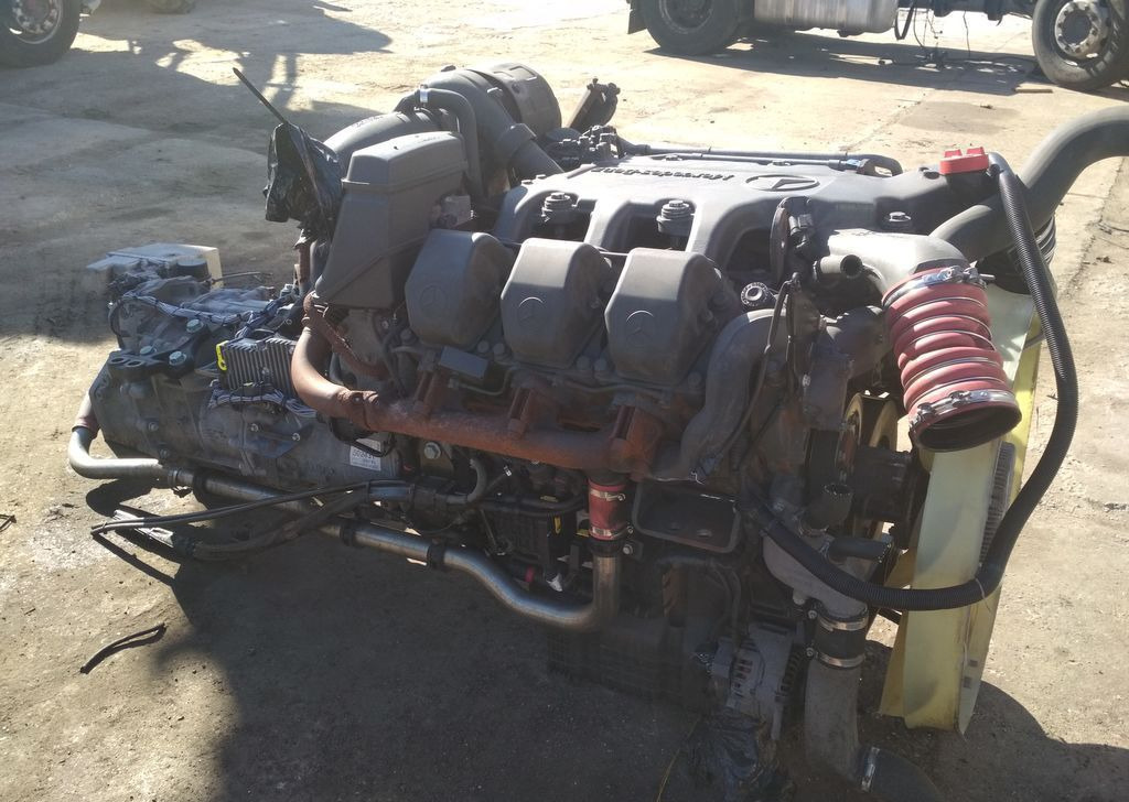 Mercedes-Benz Actros - Двигатель: фото 3 Mercedes-Benz Actros - Двигатель: фото 3