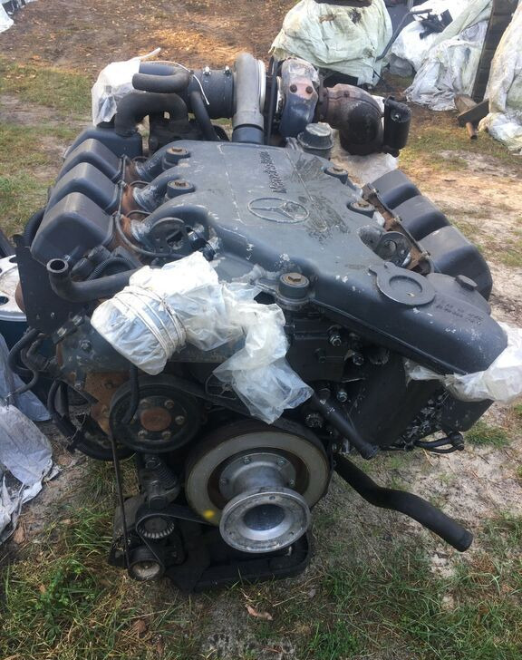 Mercedes-Benz Actros - Двигатель: фото 1 Mercedes-Benz Actros - Двигатель: фото 1