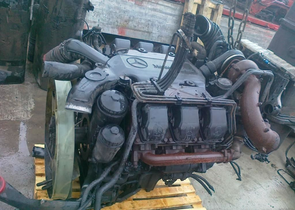 Mercedes-Benz Actros - Двигатель: фото 2 Mercedes-Benz Actros - Двигатель: фото 2