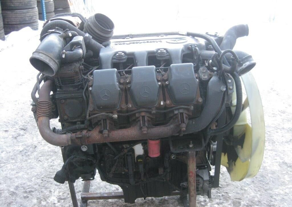 Mercedes-Benz Actros - Двигатель: фото 1 Mercedes-Benz Actros - Двигатель: фото 1
