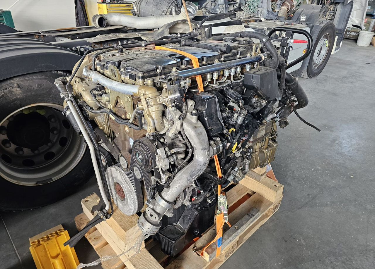 Mercedes-Benz Arocs - Двигатель: фото 2 Mercedes-Benz Arocs - Двигатель: фото 2