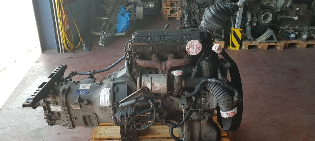 Mercedes-Benz Atego - Двигатель: фото 1 Mercedes-Benz Atego - Двигатель: фото 1