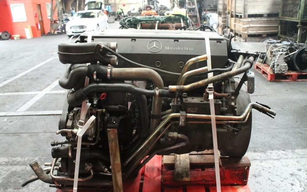 Mercedes-Benz Atego - Двигатель: фото 3 Mercedes-Benz Atego - Двигатель: фото 3