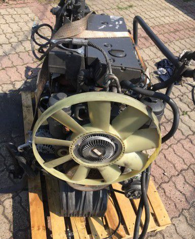 Mercedes-Benz Atego - Двигатель: фото 1 Mercedes-Benz Atego - Двигатель: фото 1