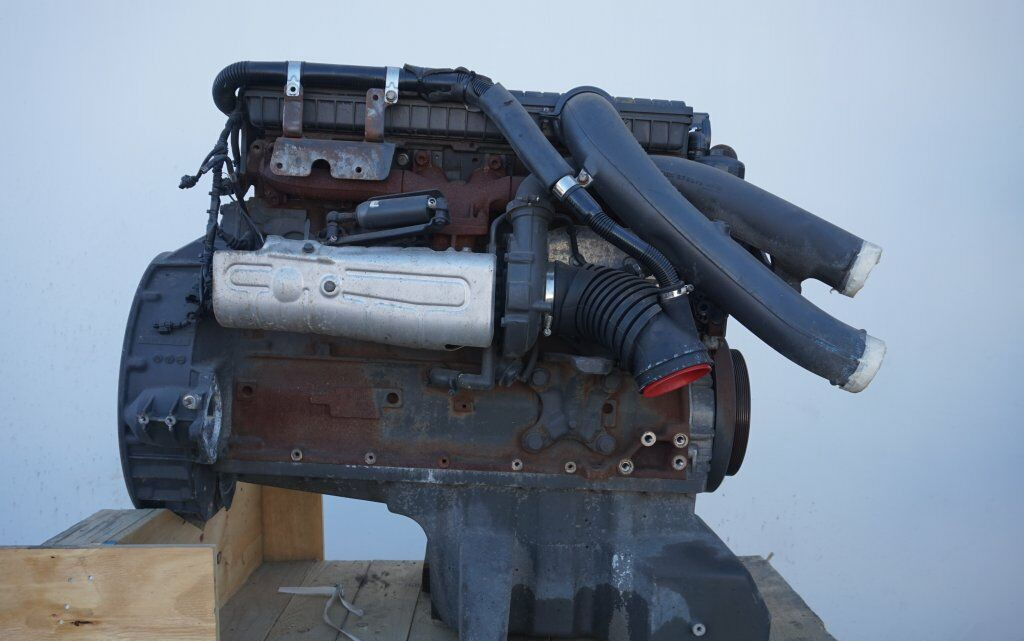 Mercedes-Benz Atego - Двигатель: фото 3 Mercedes-Benz Atego - Двигатель: фото 3