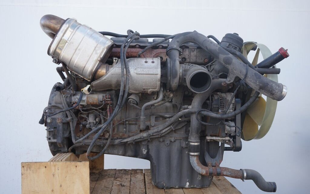 Mercedes-Benz Axor - Двигатель: фото 3 Mercedes-Benz Axor - Двигатель: фото 3