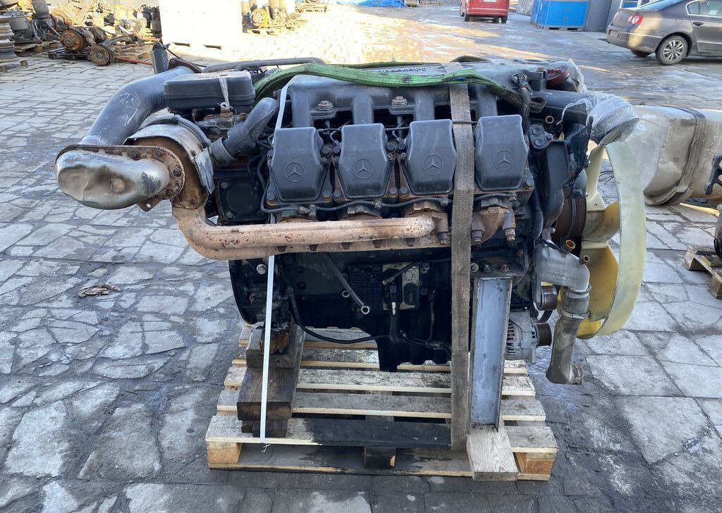 Mercedes-Benz Tourismo - Двигатель: фото 1 Mercedes-Benz Tourismo - Двигатель: фото 1