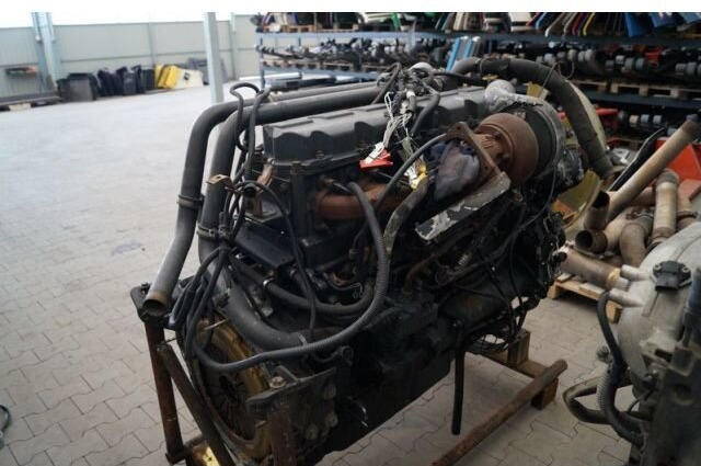 Renault Magnum - Двигатель: фото 3 Renault Magnum - Двигатель: фото 3