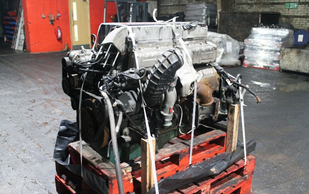 Renault Midliner - Двигатель: фото 4 Renault Midliner - Двигатель: фото 4