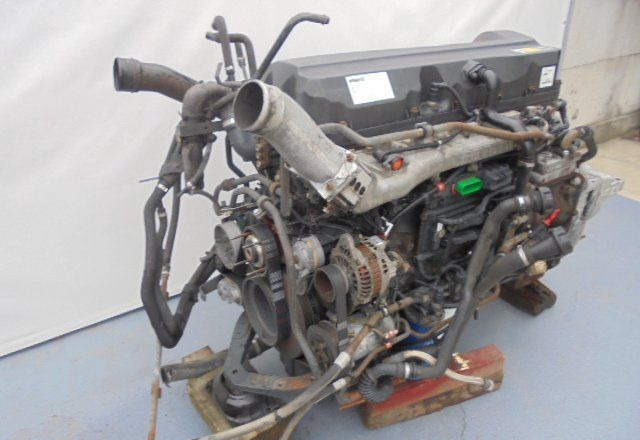 Renault Midliner - Двигатель: фото 2 Renault Midliner - Двигатель: фото 2