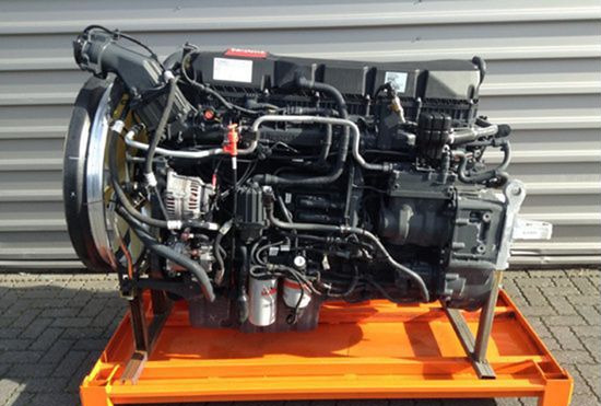 Renault Midliner - Двигатель: фото 1 Renault Midliner - Двигатель: фото 1