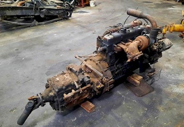 Renault Midlum - Двигатель: фото 1 Renault Midlum - Двигатель: фото 1