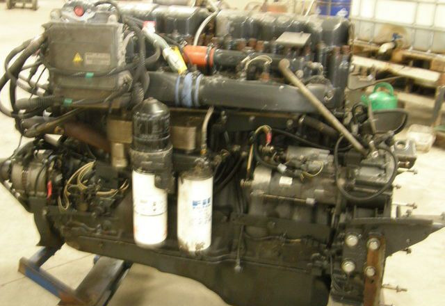 Renault Midlum - Двигатель: фото 1 Renault Midlum - Двигатель: фото 1