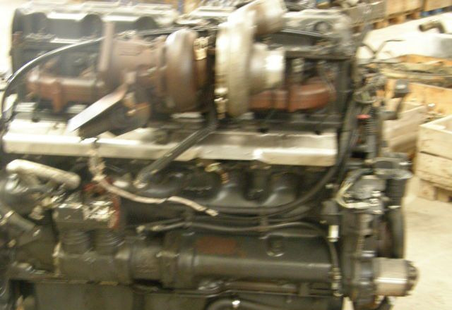 Renault Midlum - Двигатель: фото 2 Renault Midlum - Двигатель: фото 2