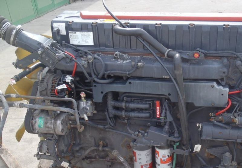 Renault Premium - Двигатель: фото 1 Renault Premium - Двигатель: фото 1