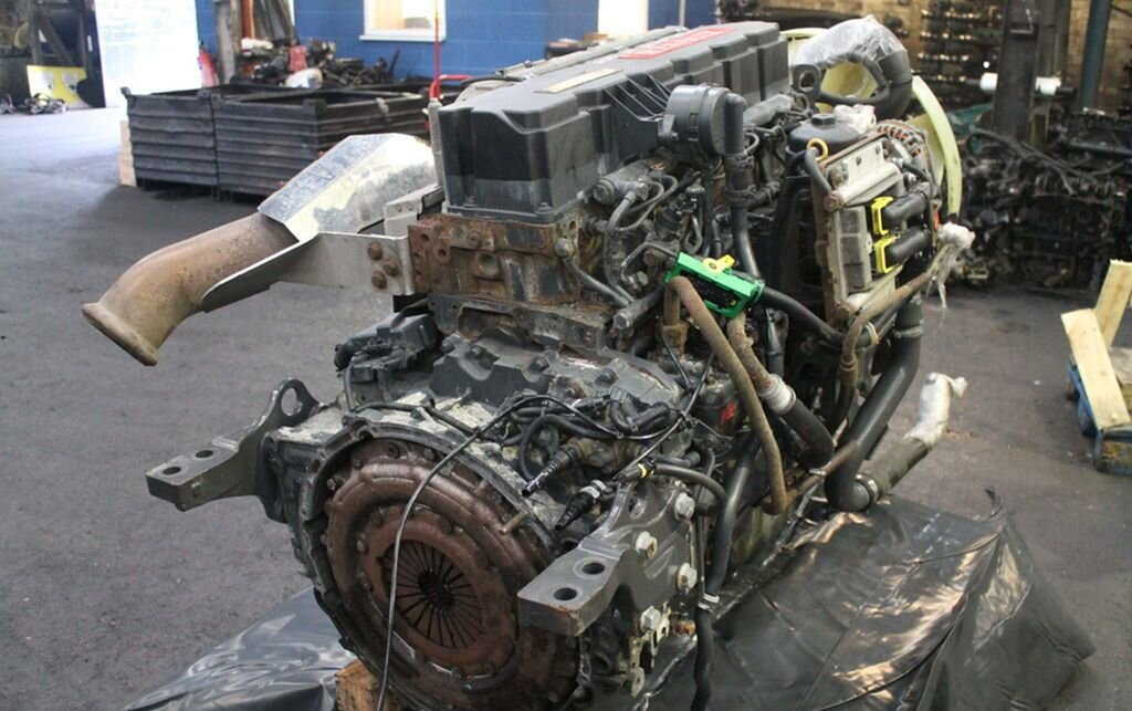 Renault Premium - Двигатель: фото 1 Renault Premium - Двигатель: фото 1