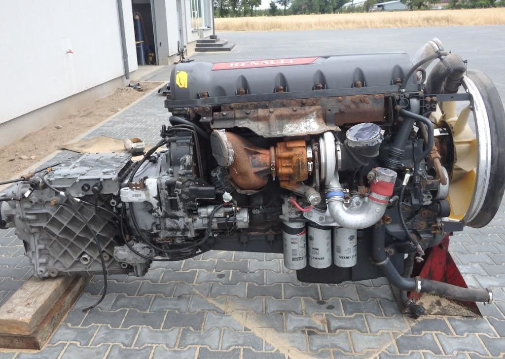 Renault Premium - Двигатель: фото 1 Renault Premium - Двигатель: фото 1