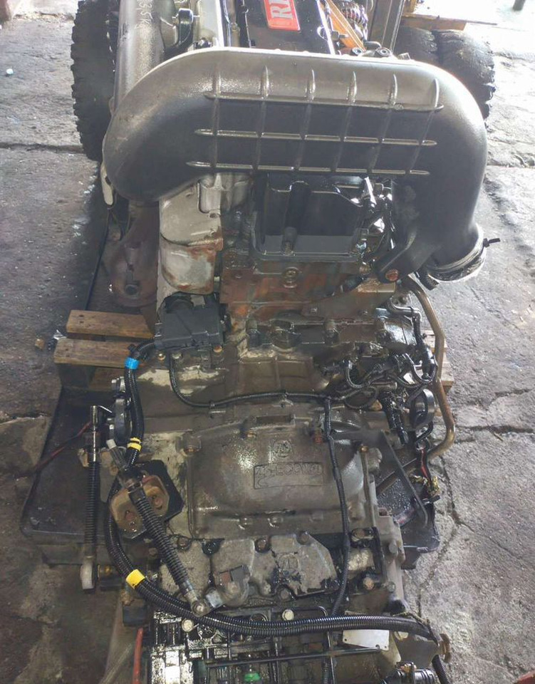 Renault Premium - Двигатель: фото 4 Renault Premium - Двигатель: фото 4