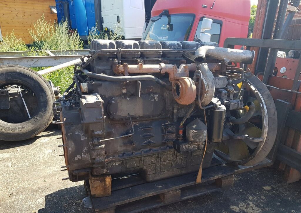 Scania 4-Series - Двигатель: фото 1 Scania 4-Series - Двигатель: фото 1