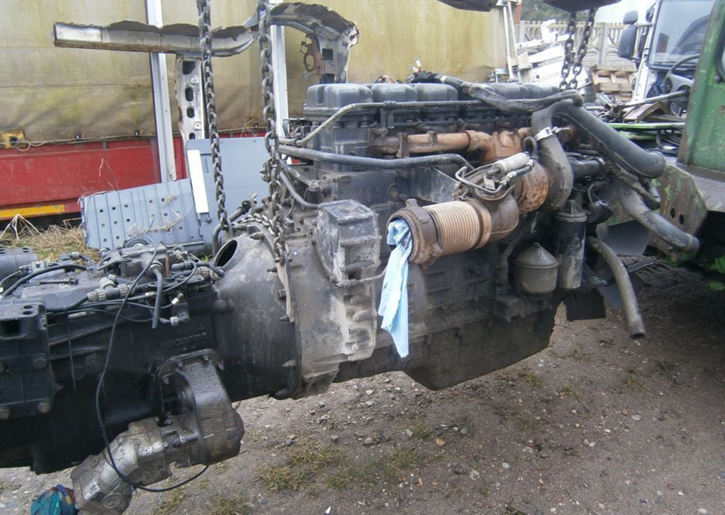 Scania P380 - Двигатель: фото 1 Scania P380 - Двигатель: фото 1