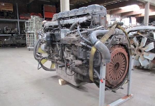 Scania P380 - Двигатель: фото 1 Scania P380 - Двигатель: фото 1