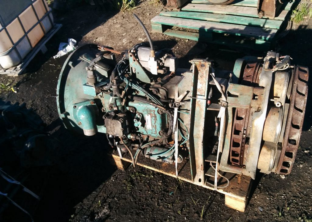 Scania P400 - Коробка передач: фото 3 Scania P400 - Коробка передач: фото 3