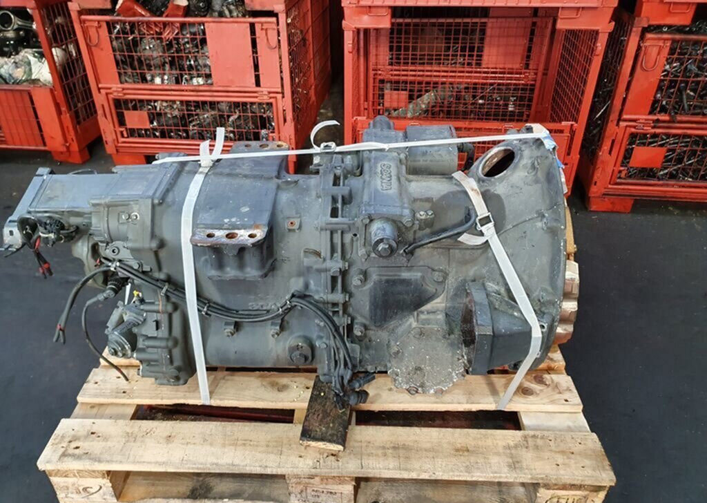 Scania P420 - Коробка передач: фото 5 Scania P420 - Коробка передач: фото 5