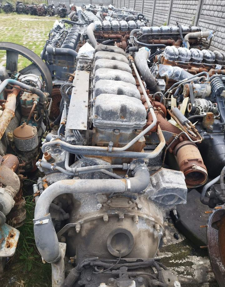 Scania P420 - Двигатель: фото 3 Scania P420 - Двигатель: фото 3