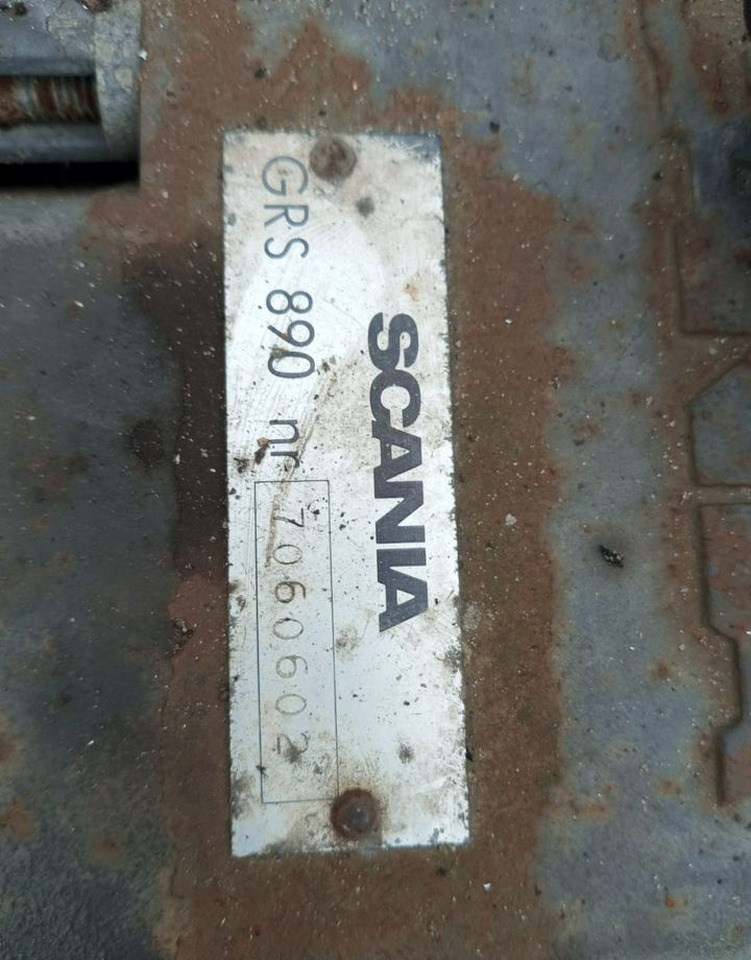 Scania P420 - Коробка передач: фото 2 Scania P420 - Коробка передач: фото 2