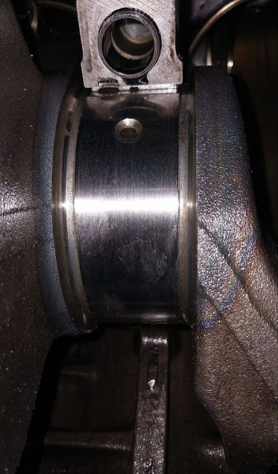 Scania P420 - Двигатель: фото 3 Scania P420 - Двигатель: фото 3