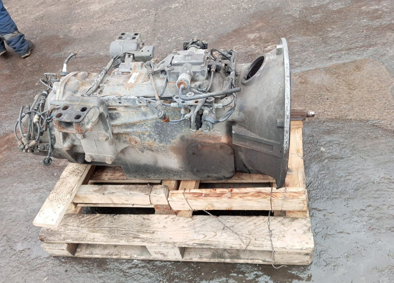 Scania P420 - Коробка передач: фото 3 Scania P420 - Коробка передач: фото 3