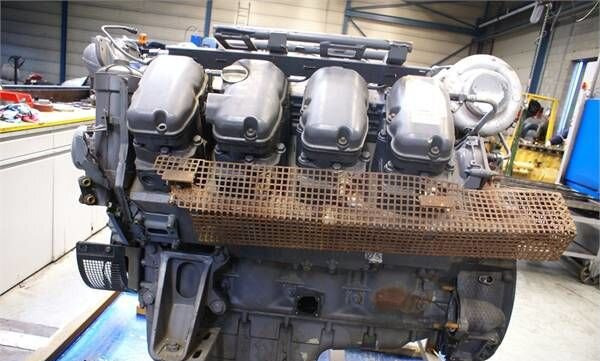 Scania R-series - Двигатель: фото 1 Scania R-series - Двигатель: фото 1