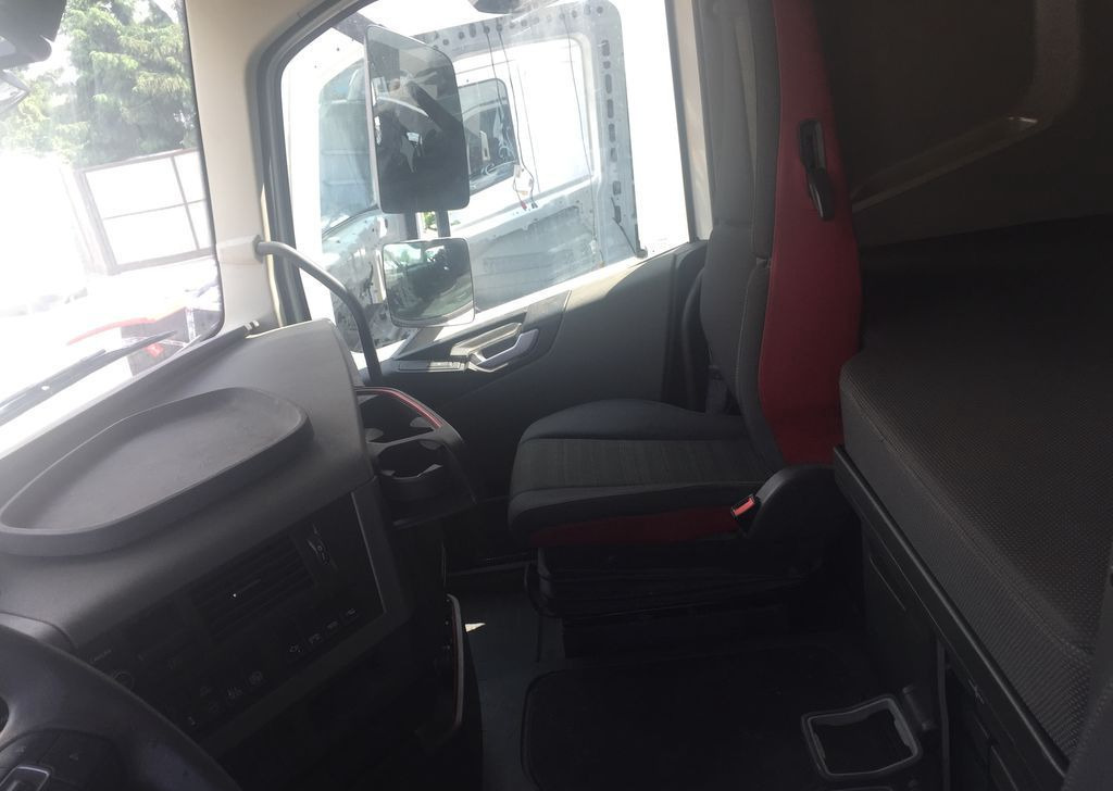 VOLVO - Кабина для Грузовиков: фото 4 VOLVO - Кабина для Грузовиков: фото 4