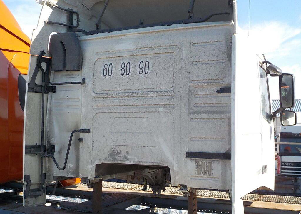 VOLVO - Кабина для Грузовиков: фото 4 VOLVO - Кабина для Грузовиков: фото 4