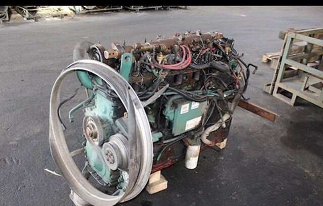 Volvo FH - Двигатель: фото 1 Volvo FH - Двигатель: фото 1