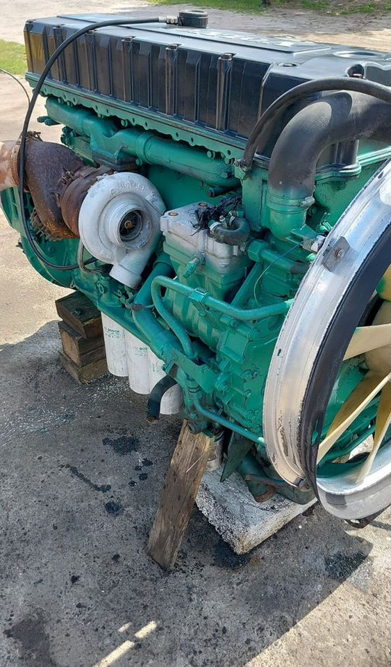 Volvo FH - Двигатель: фото 3 Volvo FH - Двигатель: фото 3