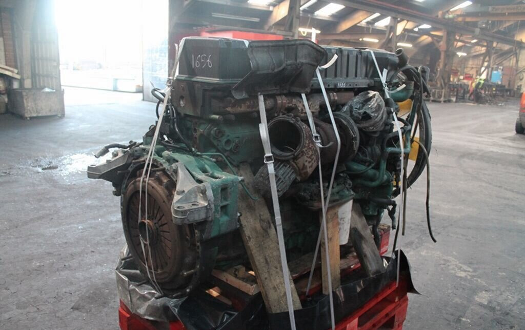 Volvo FH - Двигатель: фото 5 Volvo FH - Двигатель: фото 5