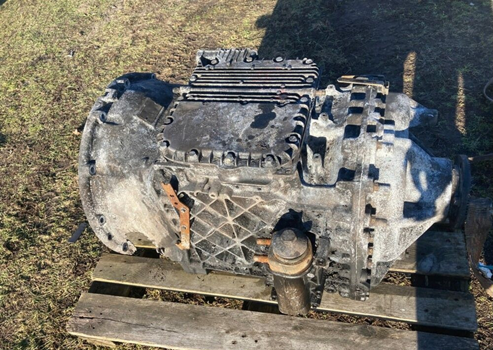 Volvo FH - Коробка передач: фото 2 Volvo FH - Коробка передач: фото 2