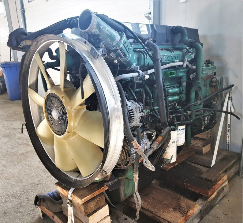 Volvo FH - Двигатель: фото 2 Volvo FH - Двигатель: фото 2