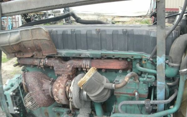 Volvo FH - Двигатель: фото 1 Volvo FH - Двигатель: фото 1