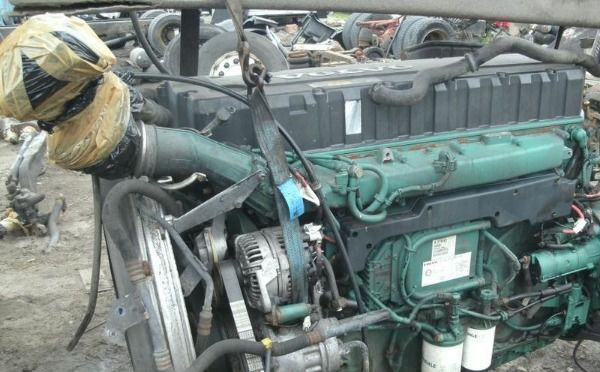 Volvo FH - Двигатель: фото 2 Volvo FH - Двигатель: фото 2