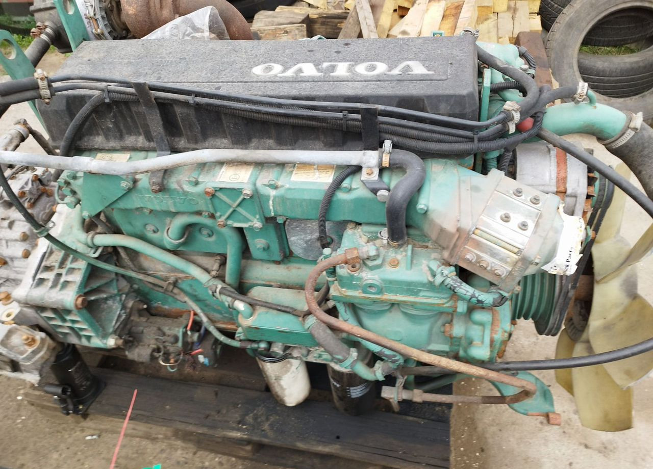 Volvo FL 210 - Двигатель: фото 3 Volvo FL 210 - Двигатель: фото 3